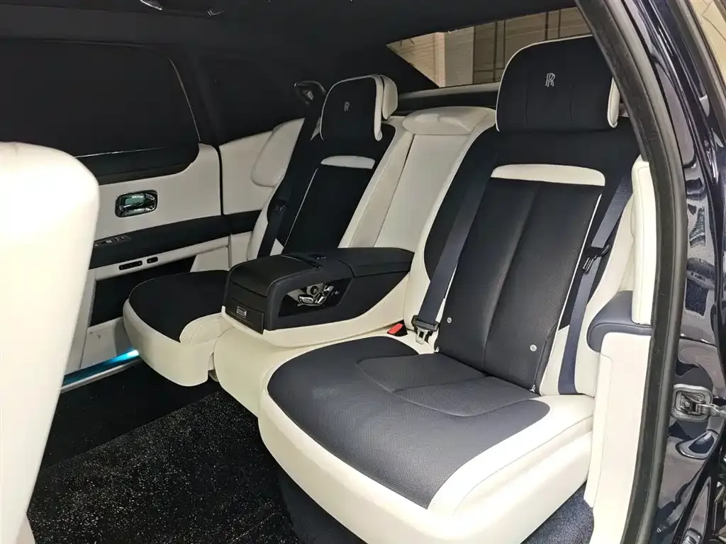 Rolls-Royce Ghost 2021 из CN, фото 9