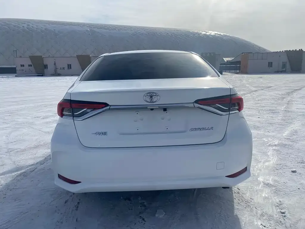 Toyota Corolla 2023 из CN, фото 2
