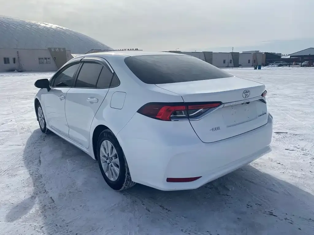 Toyota Corolla 2023 из CN, фото 3