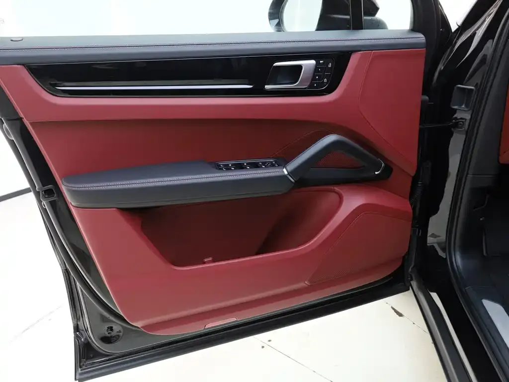 Porsche Cayenne 2022 из CN, фото 3