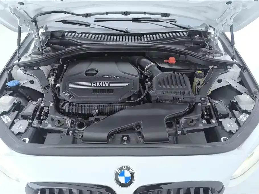 BMW 1 Series 2021 из CN, фото 6