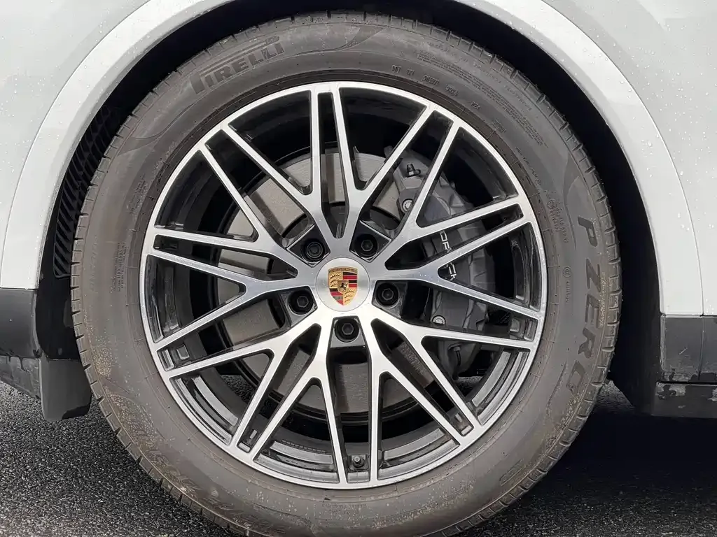 Porsche Cayenne — фото 7