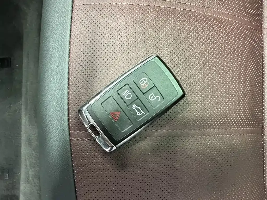 Land Rover Evoque — фото 7