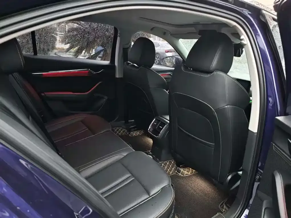 Skoda Octavia 2022 из CN, фото 3