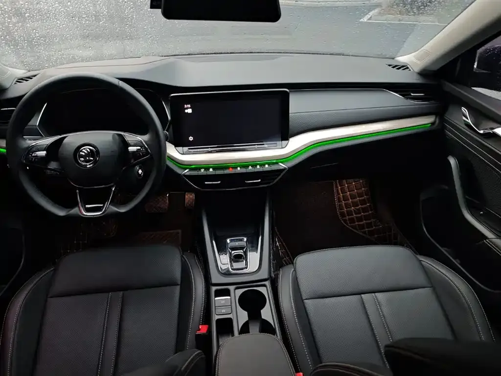Skoda Octavia 2022 из CN, фото 4