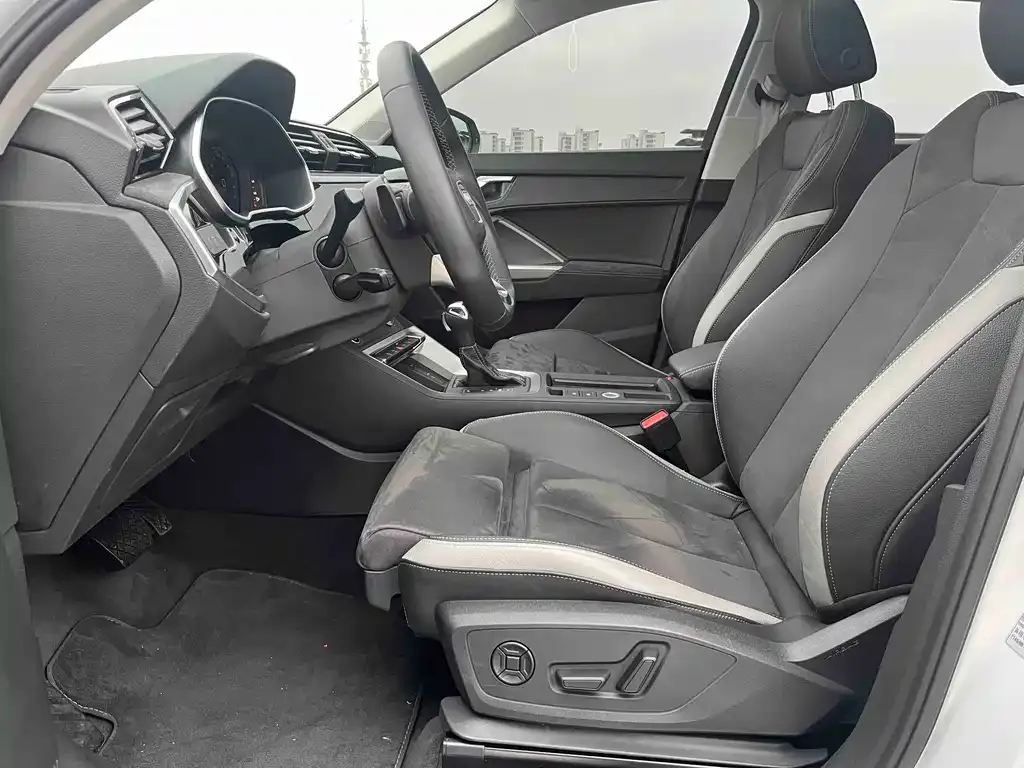 Audi Q3 2022 из CN, фото 10
