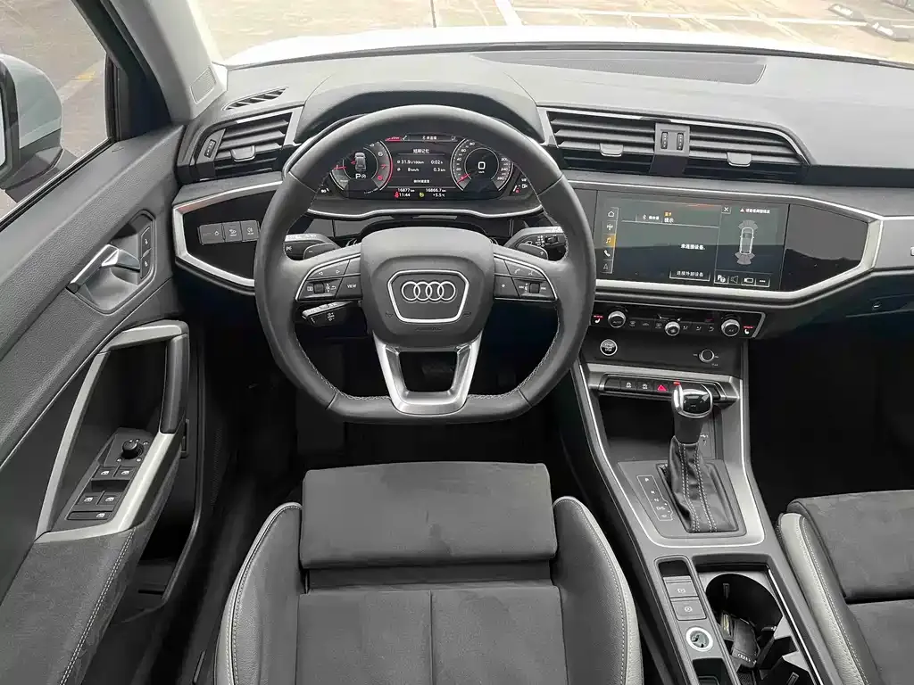 Audi Q3 2022 из CN, фото 6