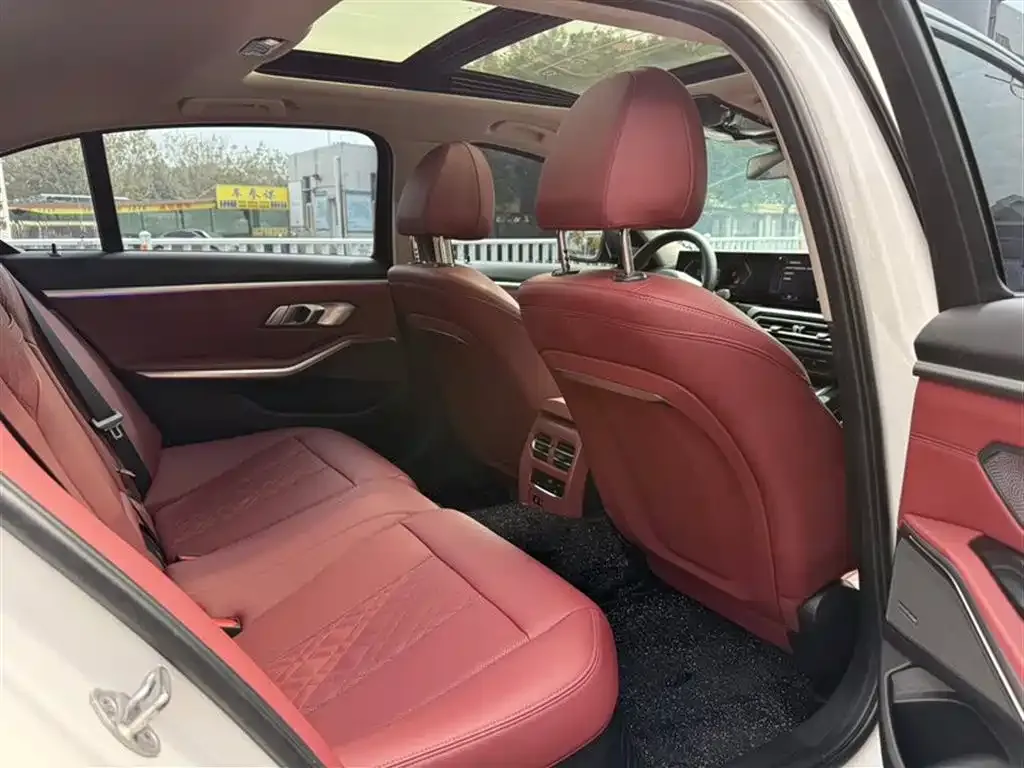 BMW 3 Series 2023 из CN, фото 5