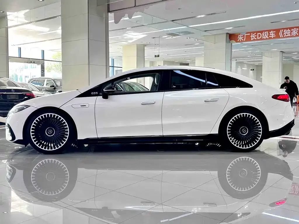 Mercedes-Benz EQS AMG 2026 из CN, фото 3