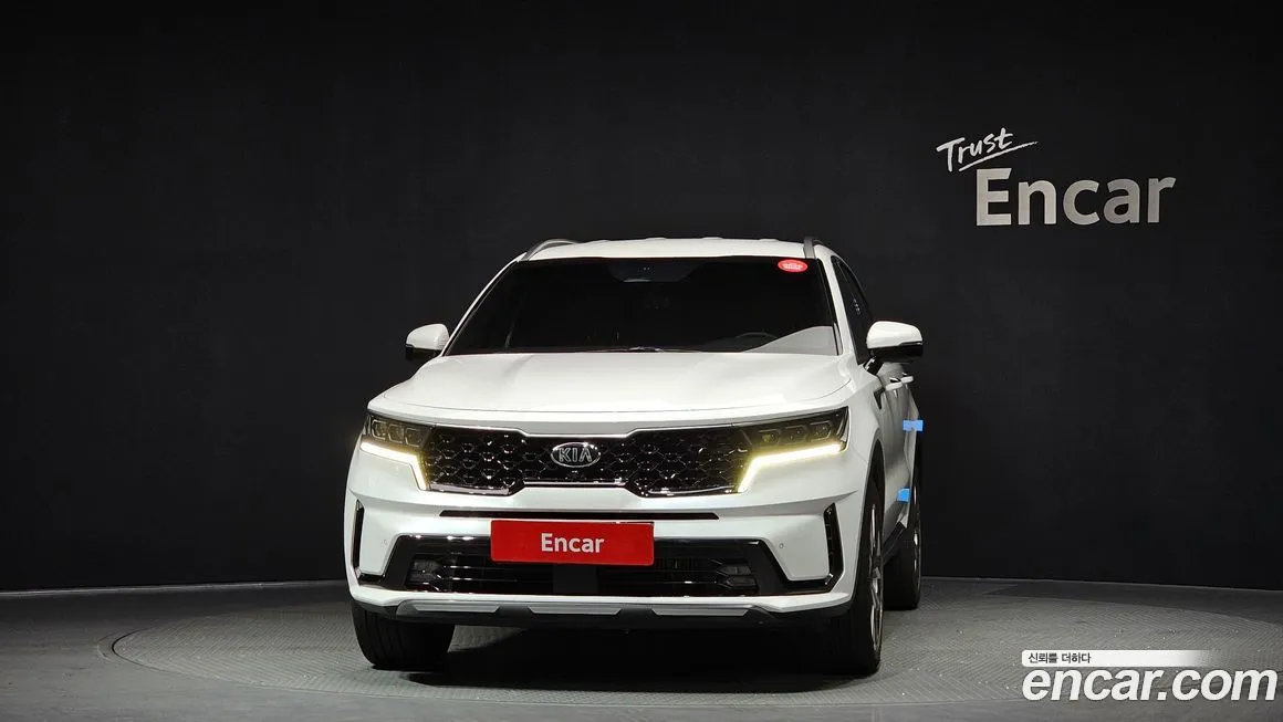 Kia Sorento — фото 7