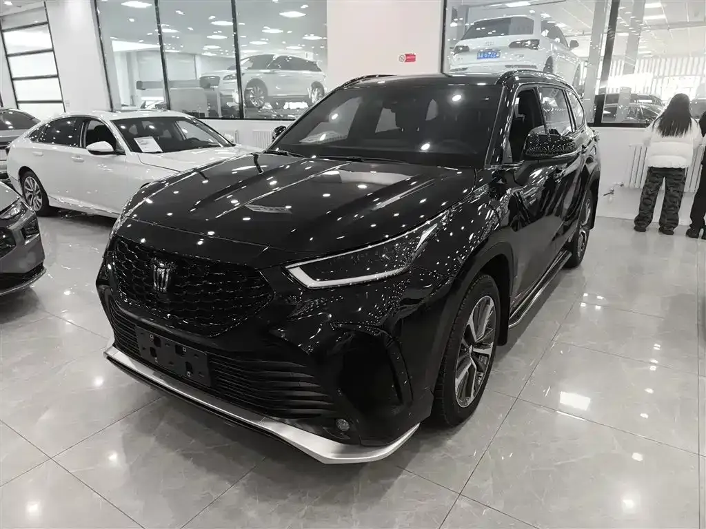 Toyota Crown Kluger 2025 из CN, фото 9