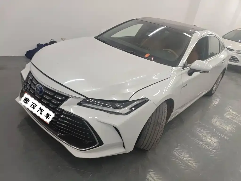 Toyota Avalon 2023 из CN, фото 1