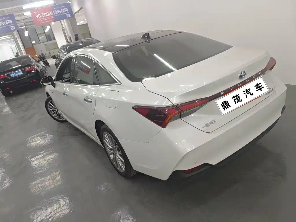 Toyota Avalon 2023 из CN, фото 4