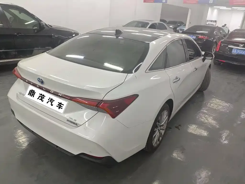 Toyota Avalon 2023 из CN, фото 6