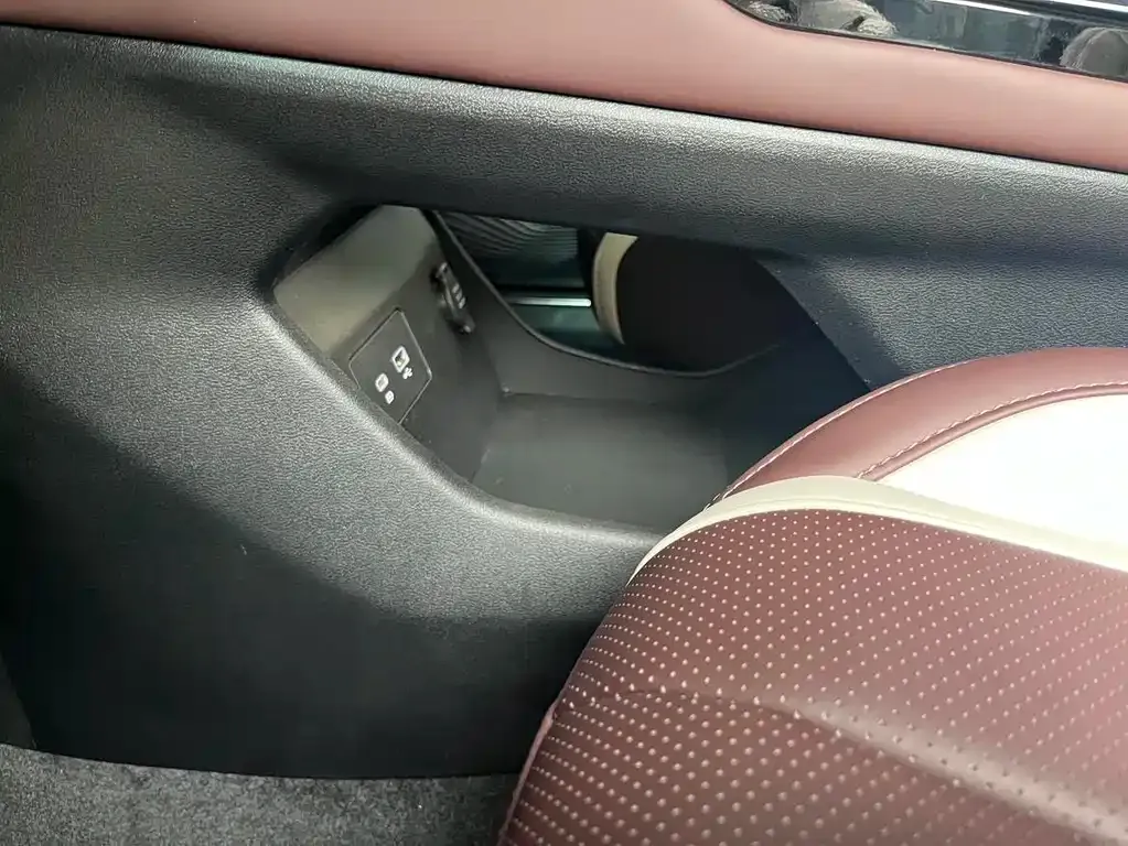 Geely Xingyue L 2023 из CN, фото 6