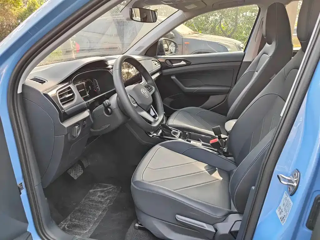 Volkswagen Tharu 2024 из CN, фото 8