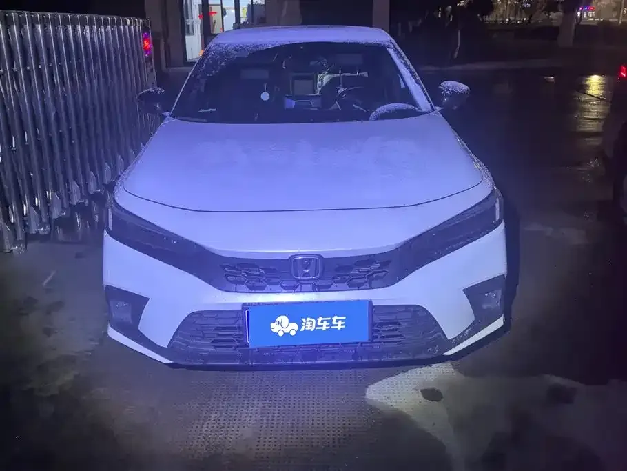 Honda Civic 2024 из CN, фото 2