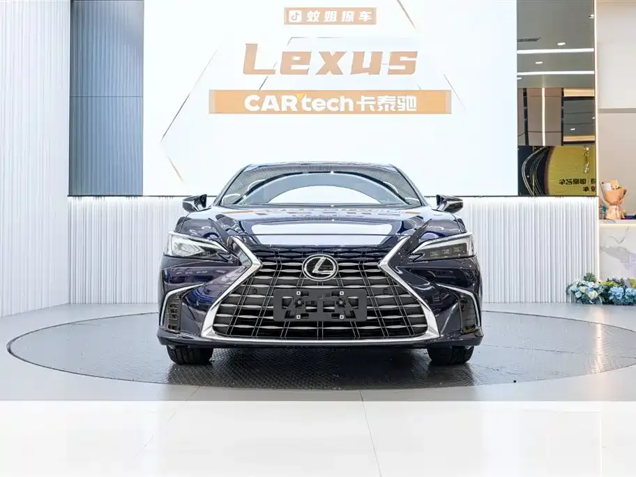 Lexus ES — фото 4