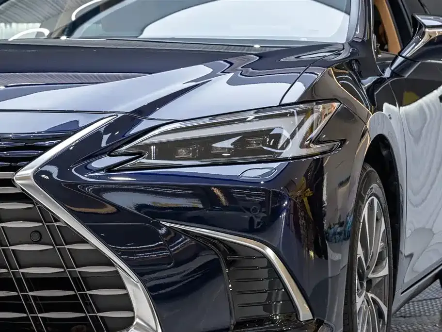 Lexus ES — фото 10