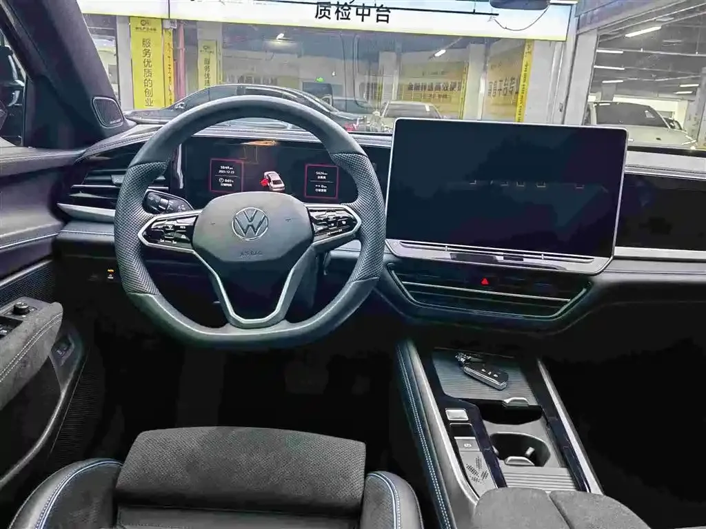 Volkswagen Passat 2024 из CN, фото 7