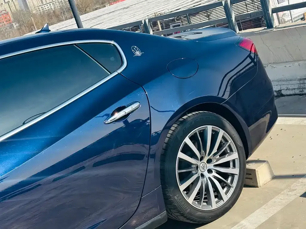 Maserati Quattroporte 2023 из CN, фото 4