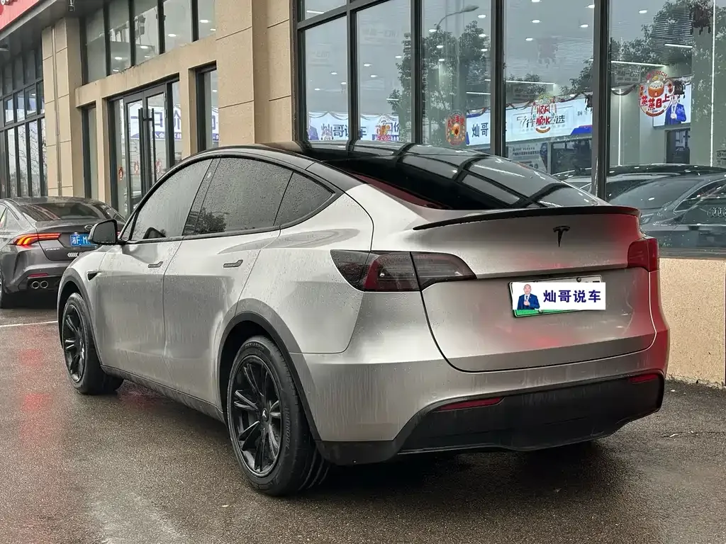 Tesla Model Y 2022 из CN, фото 3