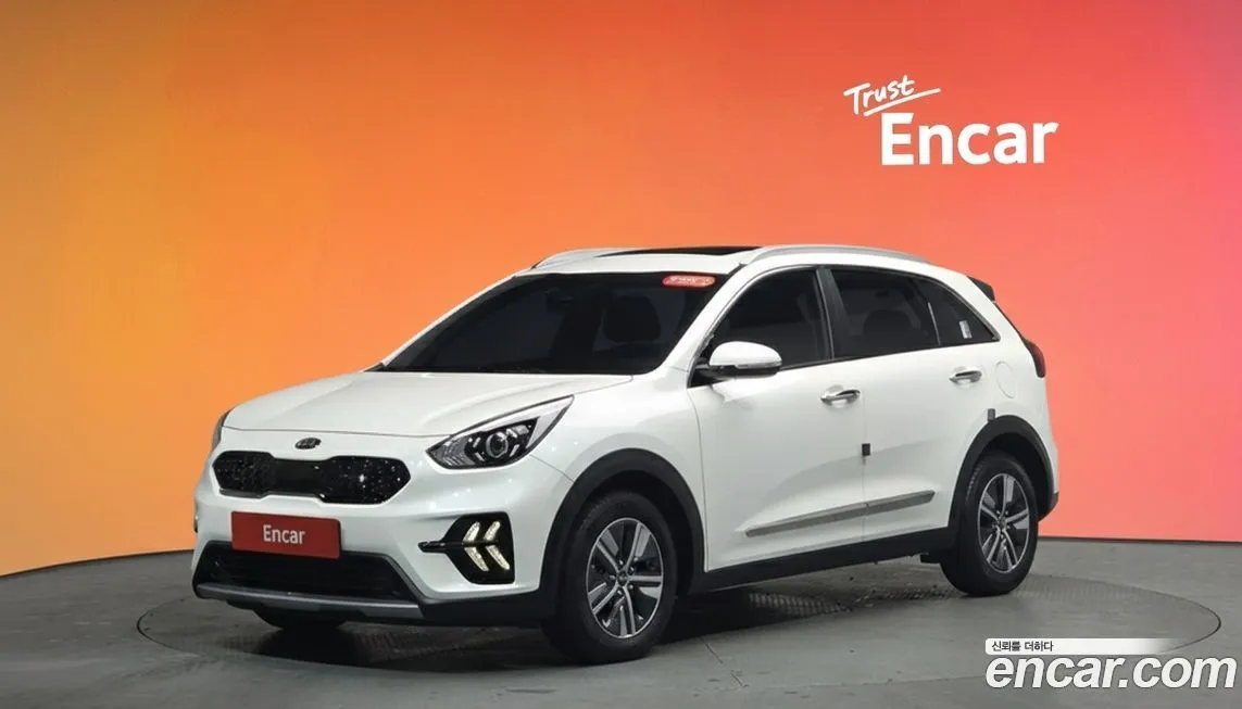 Kia Niro — фото 1
