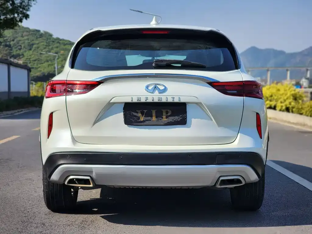 Infiniti QX50 2021 из CN, фото 2