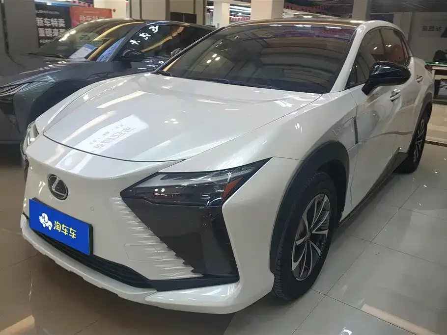 Lexus RZ — фото 1