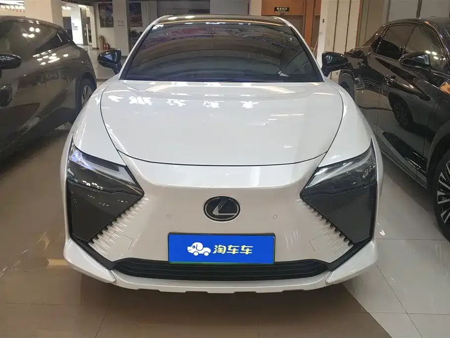 Lexus RZ — фото 4