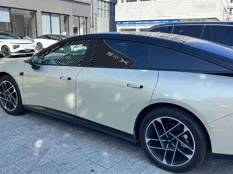 XPeng P7+ — фото 10