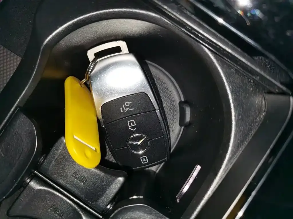 Mercedes-Benz GLB 2023 из CN, фото 3
