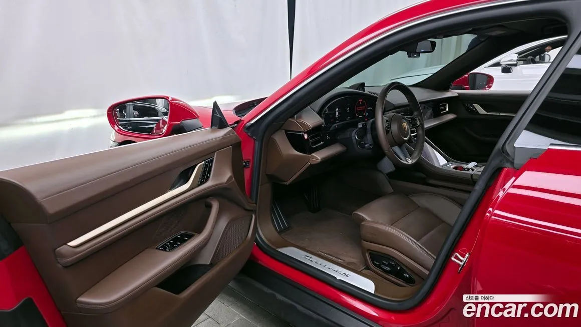 Porsche Taycan 2021 из KR, фото 10
