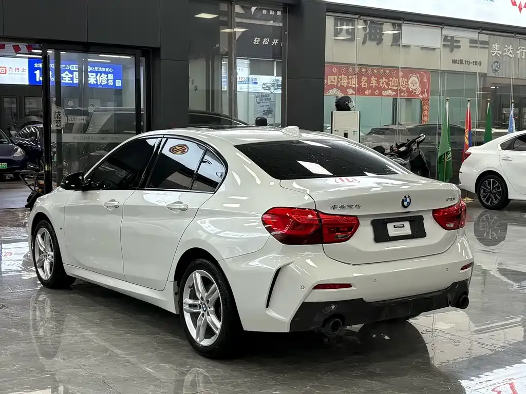 BMW 1 Series 2022 из CN, фото 4