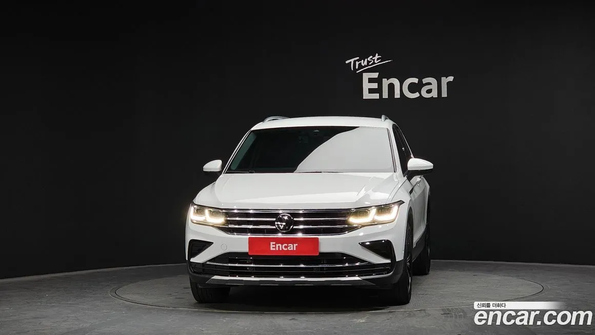 Volkswagen Tiguan — фото 4