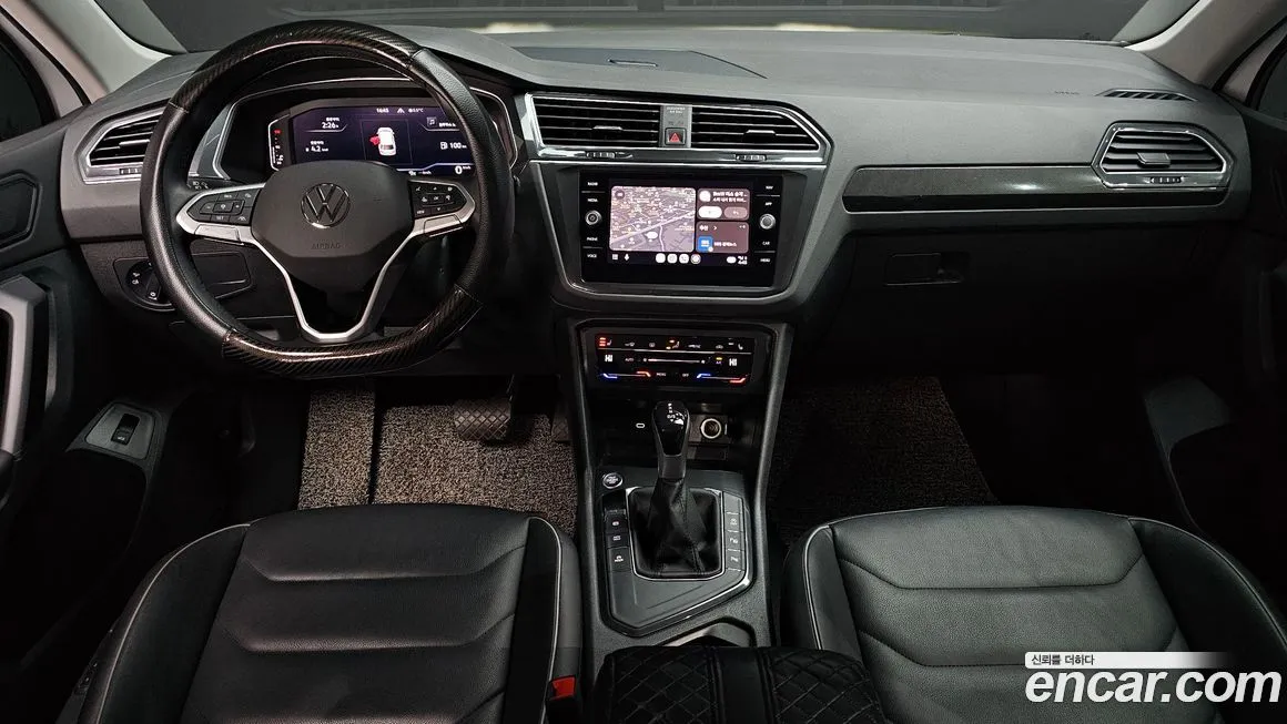 Volkswagen Tiguan — фото 8