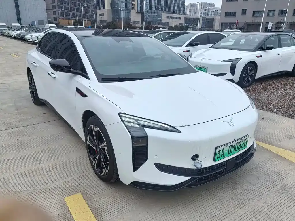Hongqi EH7 — фото 10
