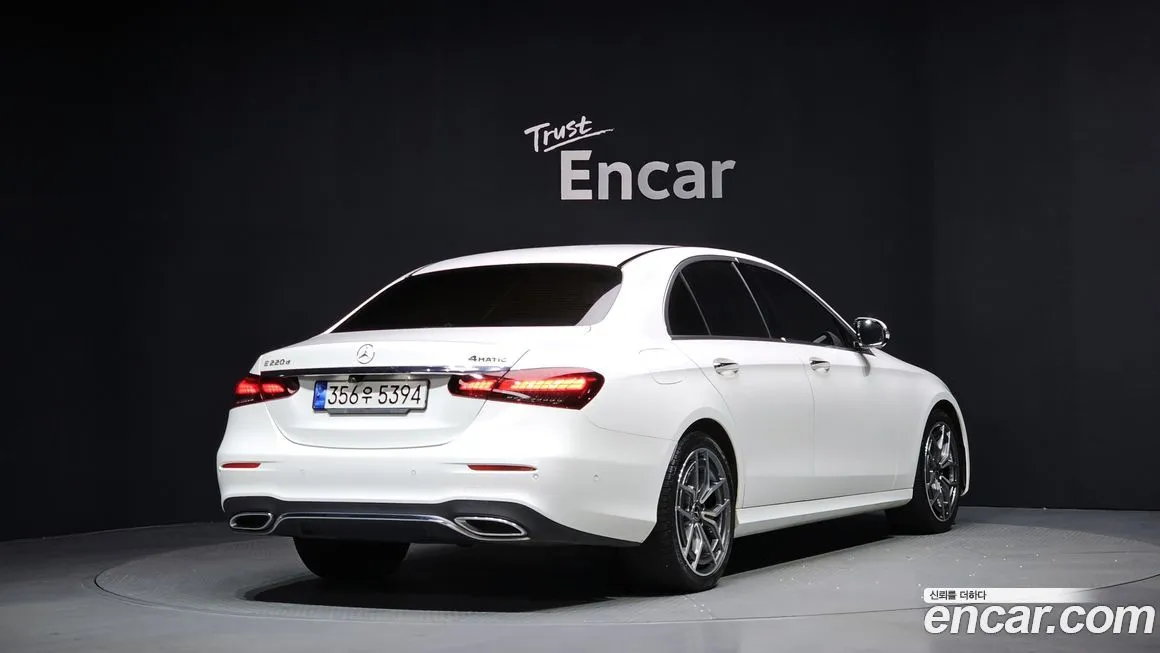 Mercedes-Benz E-Class — фото 3