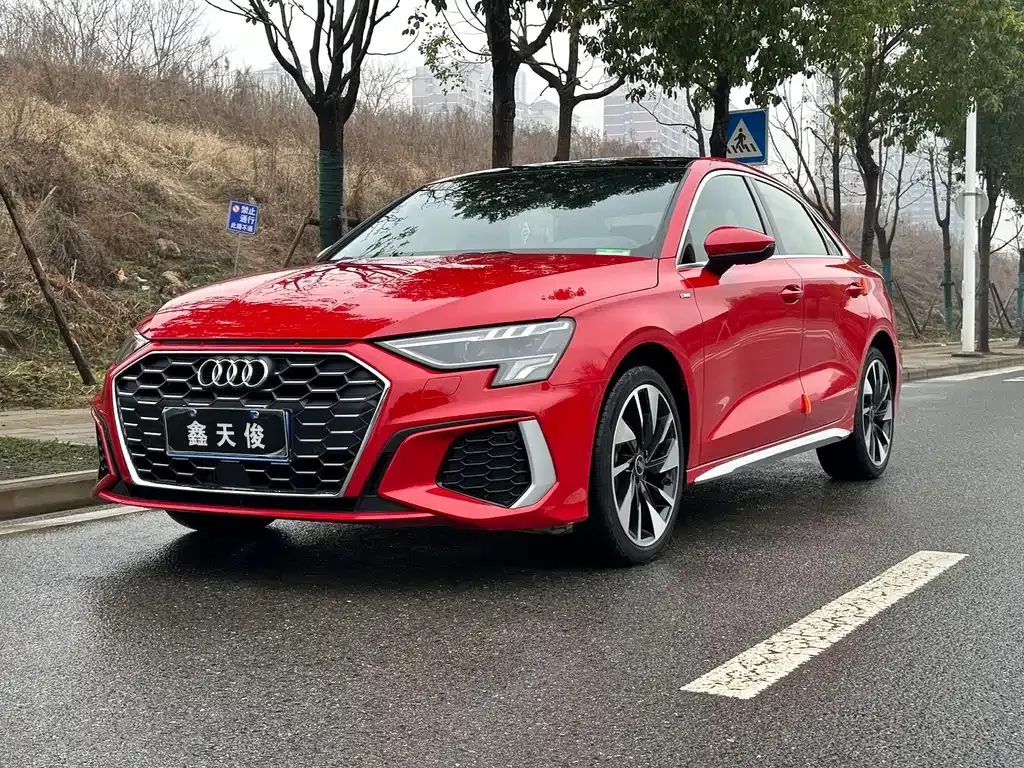 Audi A3 2023 из CN, фото 1