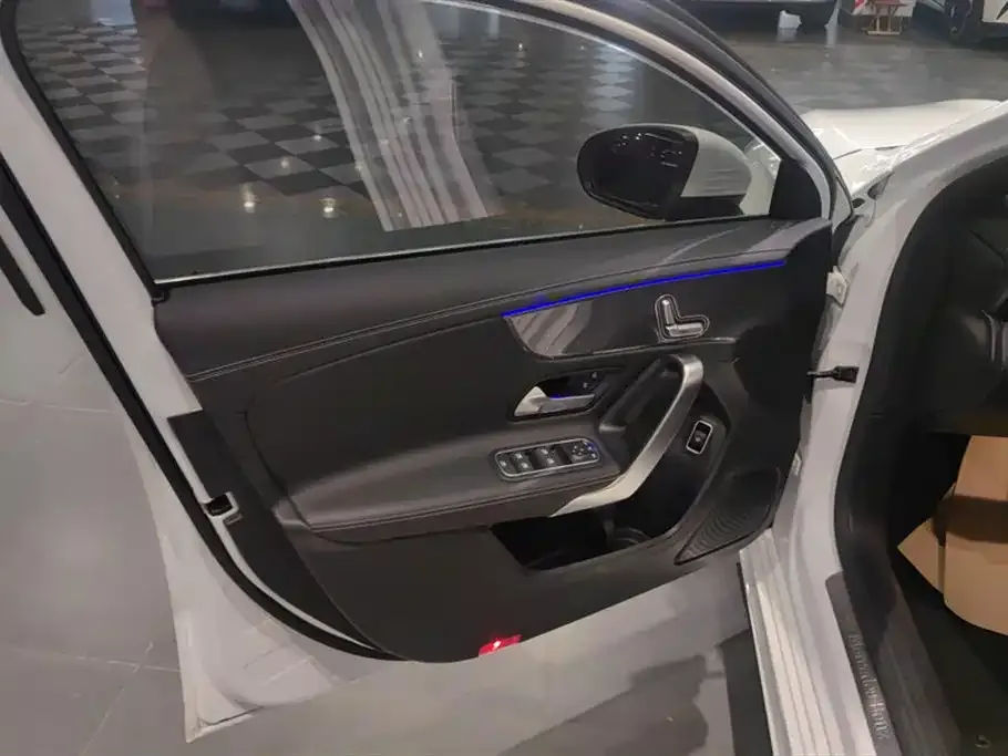 Mercedes-Benz A-Class 2021 из CN, фото 7