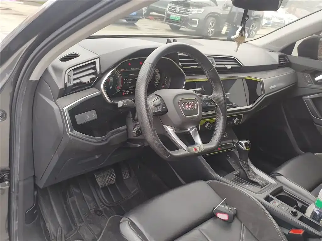 Audi Q3 Sportback 2022 из CN, фото 9