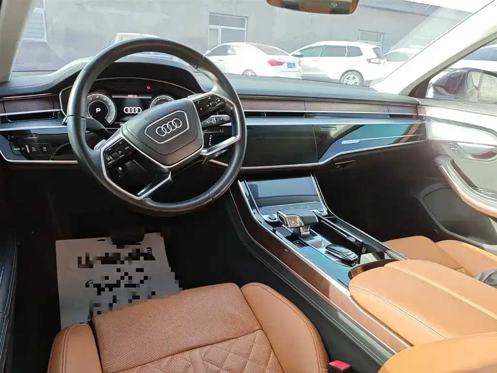Audi A8 2022 из CN, фото 2