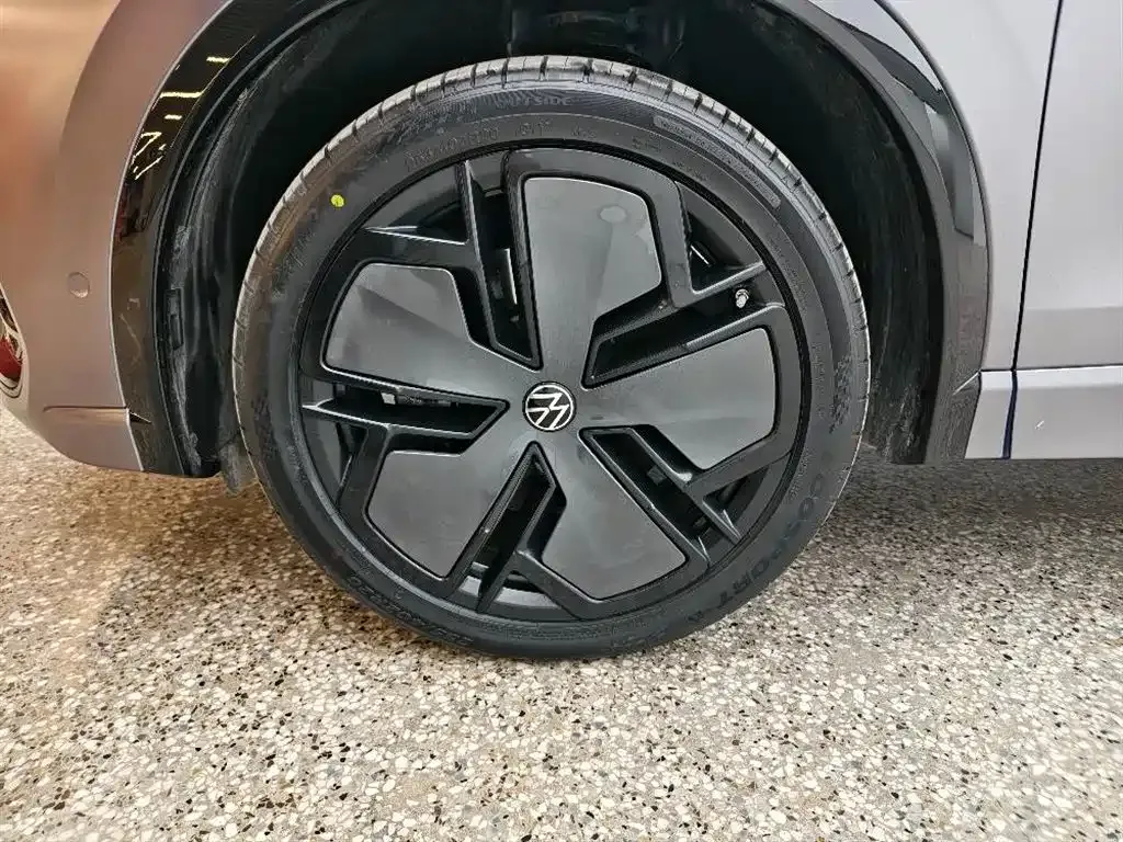 Volkswagen Tiguan L 2024 из CN, фото 6