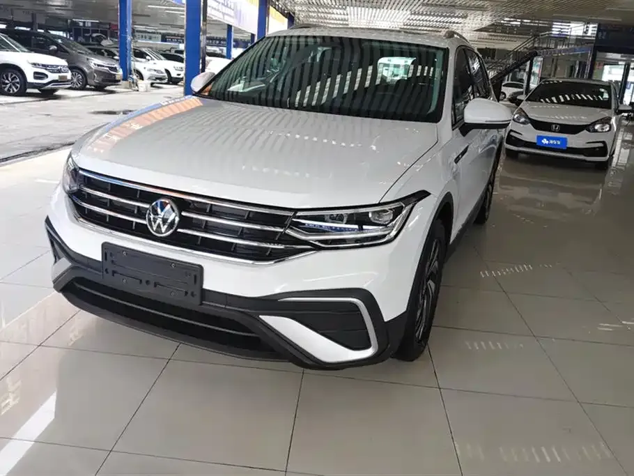 Volkswagen Tiguan L 2023 из CN, фото 1