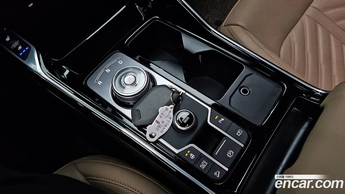Kia Sorento — фото 7