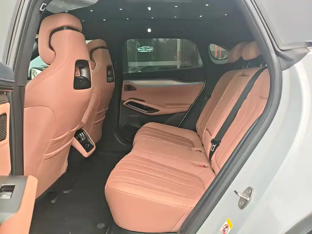 BYD L EV 2025 из CN, фото 2