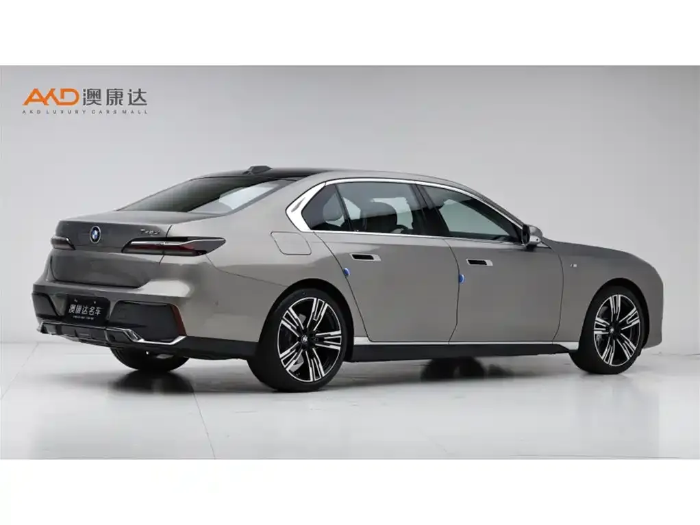 BMW 7 Series 2025 из CN, фото 7