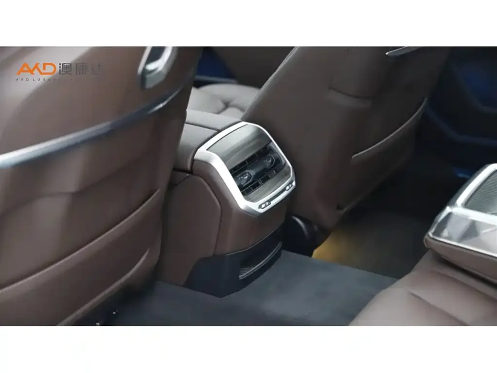 BMW 7 Series 2025 из CN, фото 9