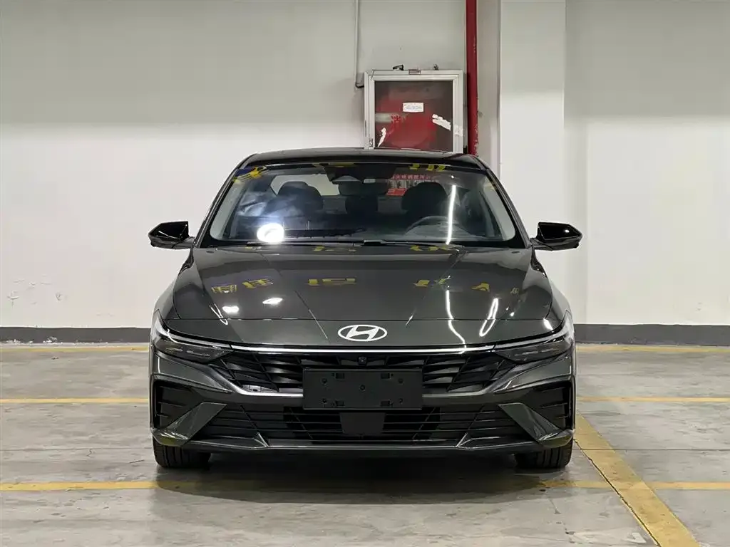 Hyundai Elantra 2023 из CN, фото 5