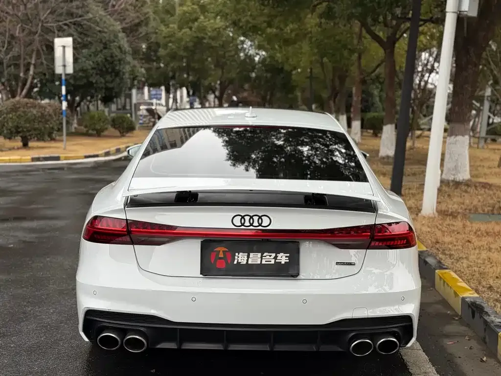 Audi A7 2023 из CN, фото 4